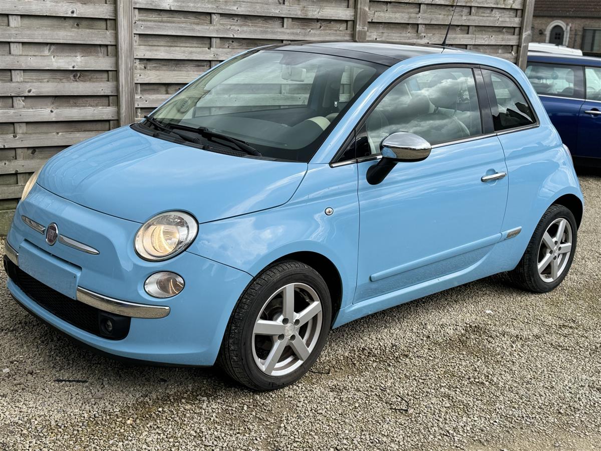 Fiat 500 lounge benzine panoramisch dak en garantie